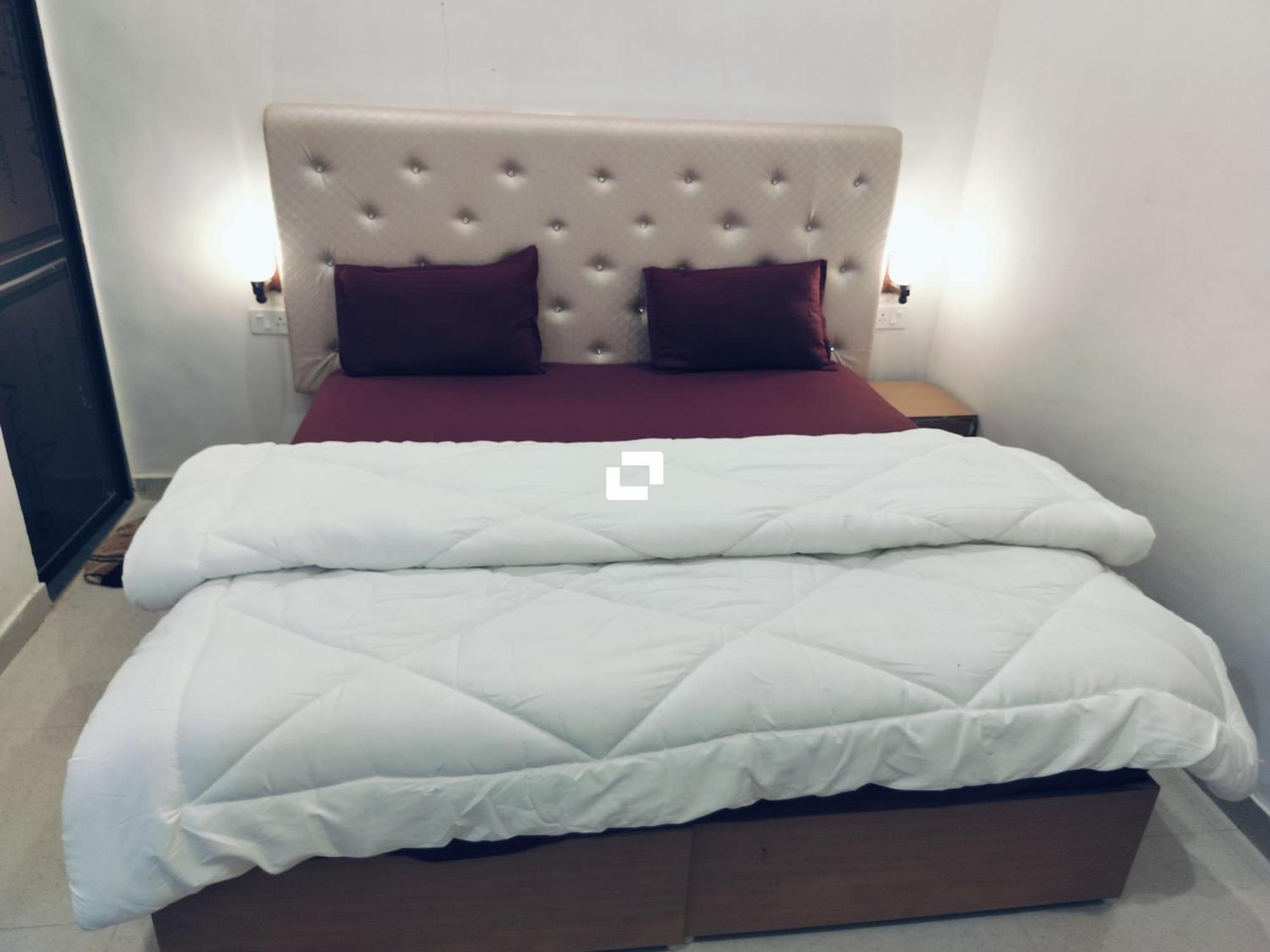 Khajuraho Hostel Екстериор снимка