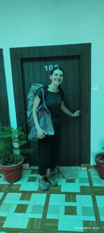 Khajuraho Hostel Екстериор снимка